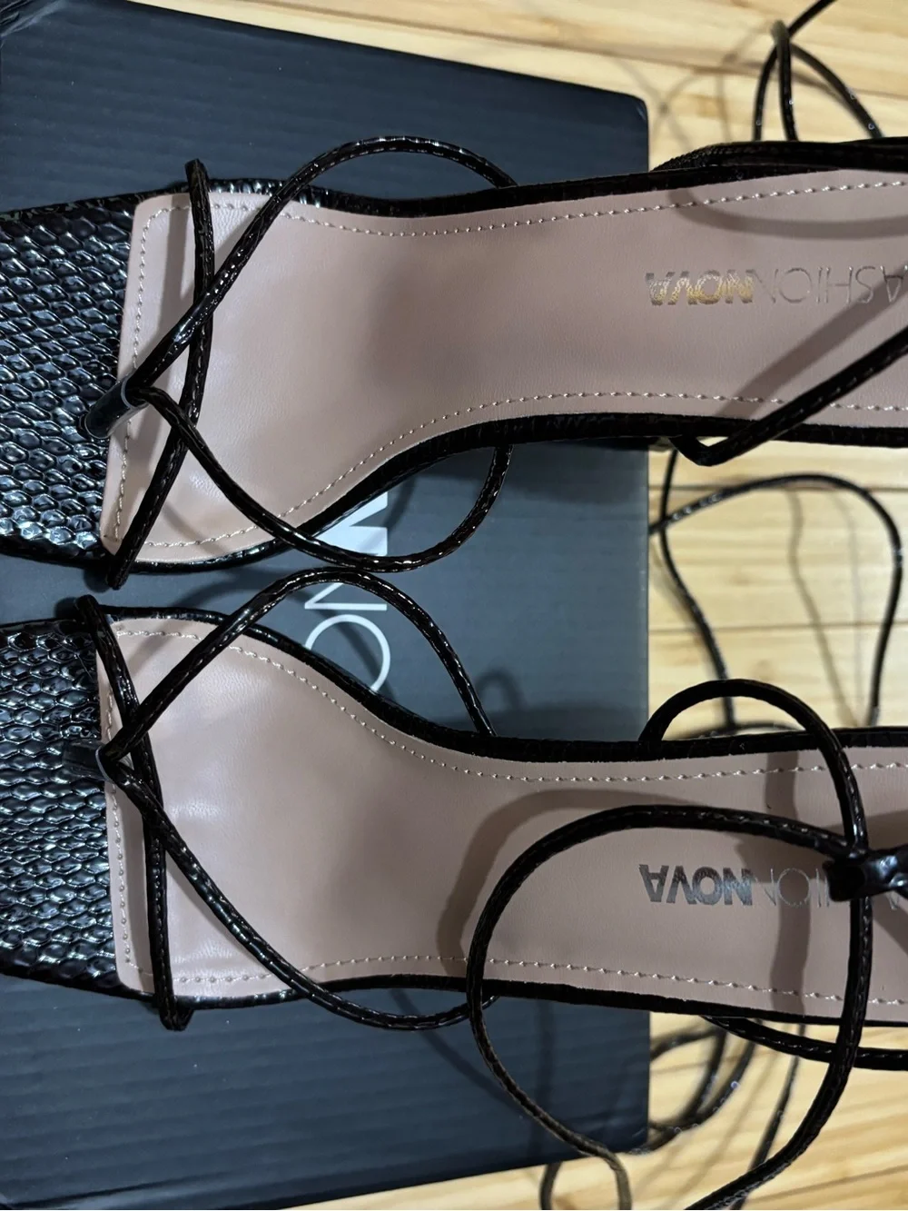 Women’s strappy high heel sandals. Brown. NWT. Size 8.